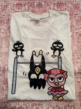 Badte-Maru and friends top white short sleeve